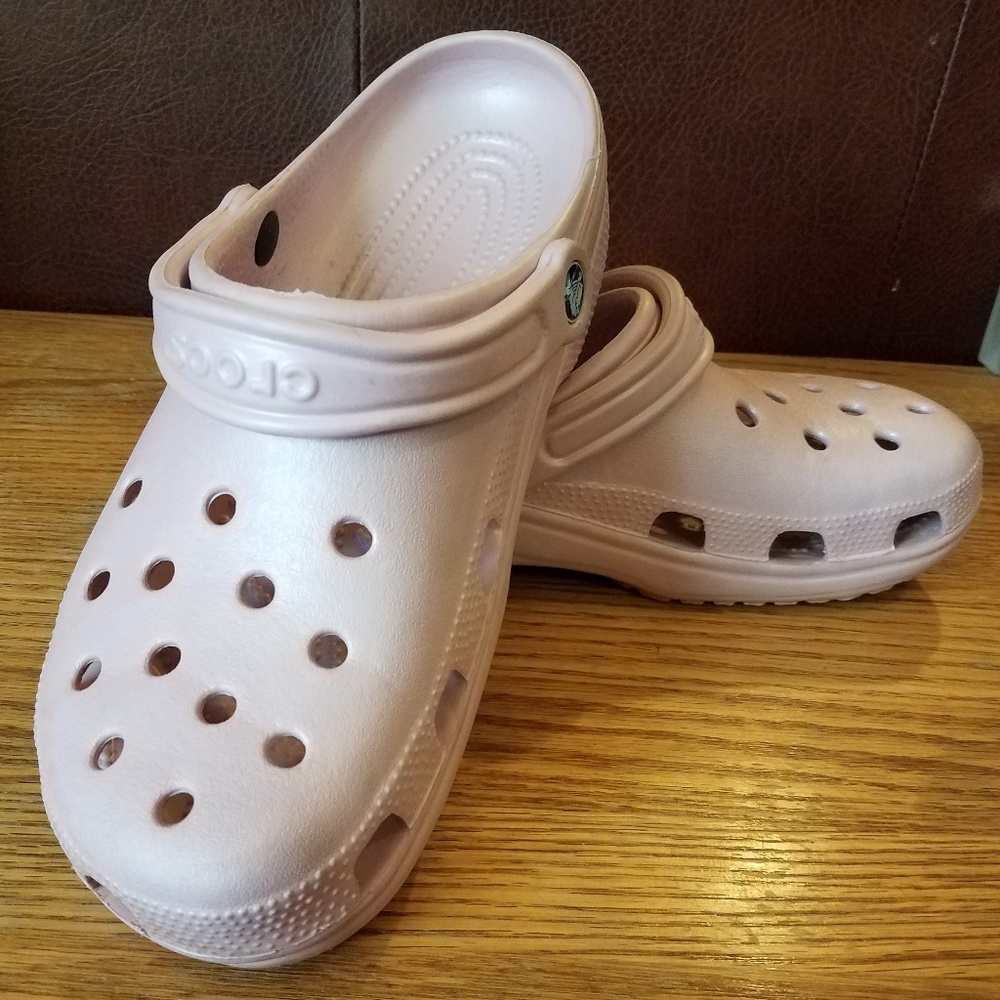 Like New Original CROCS Light Pink Womens Size 11